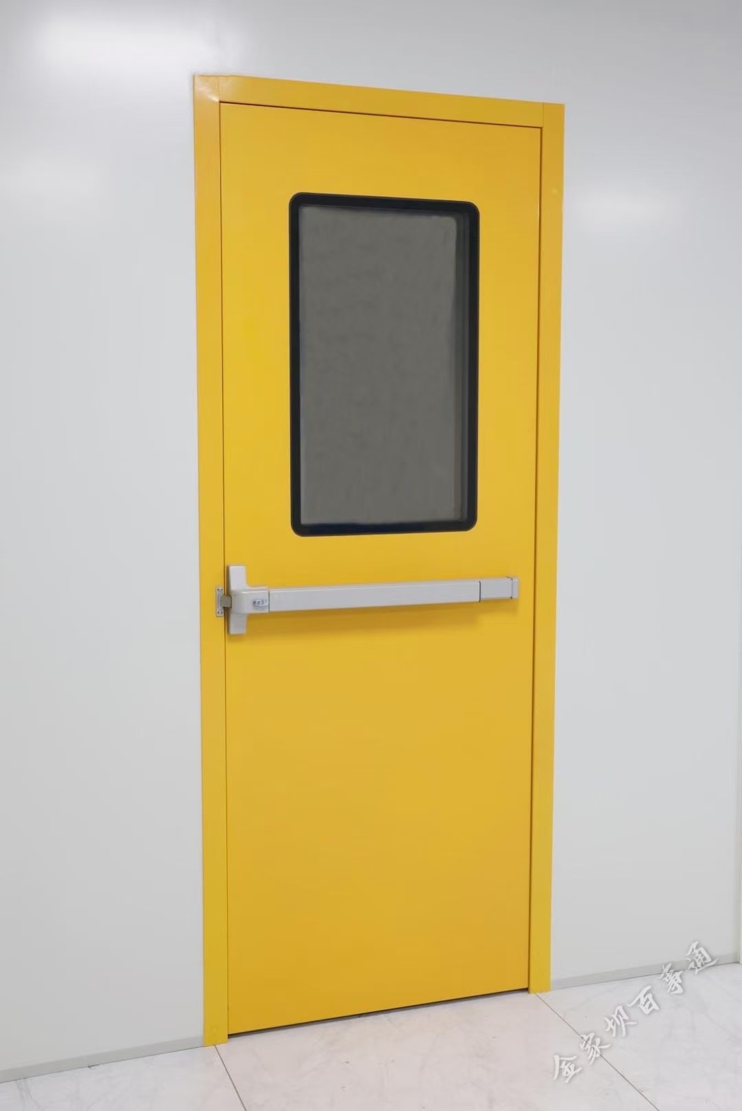 Cleanroom door